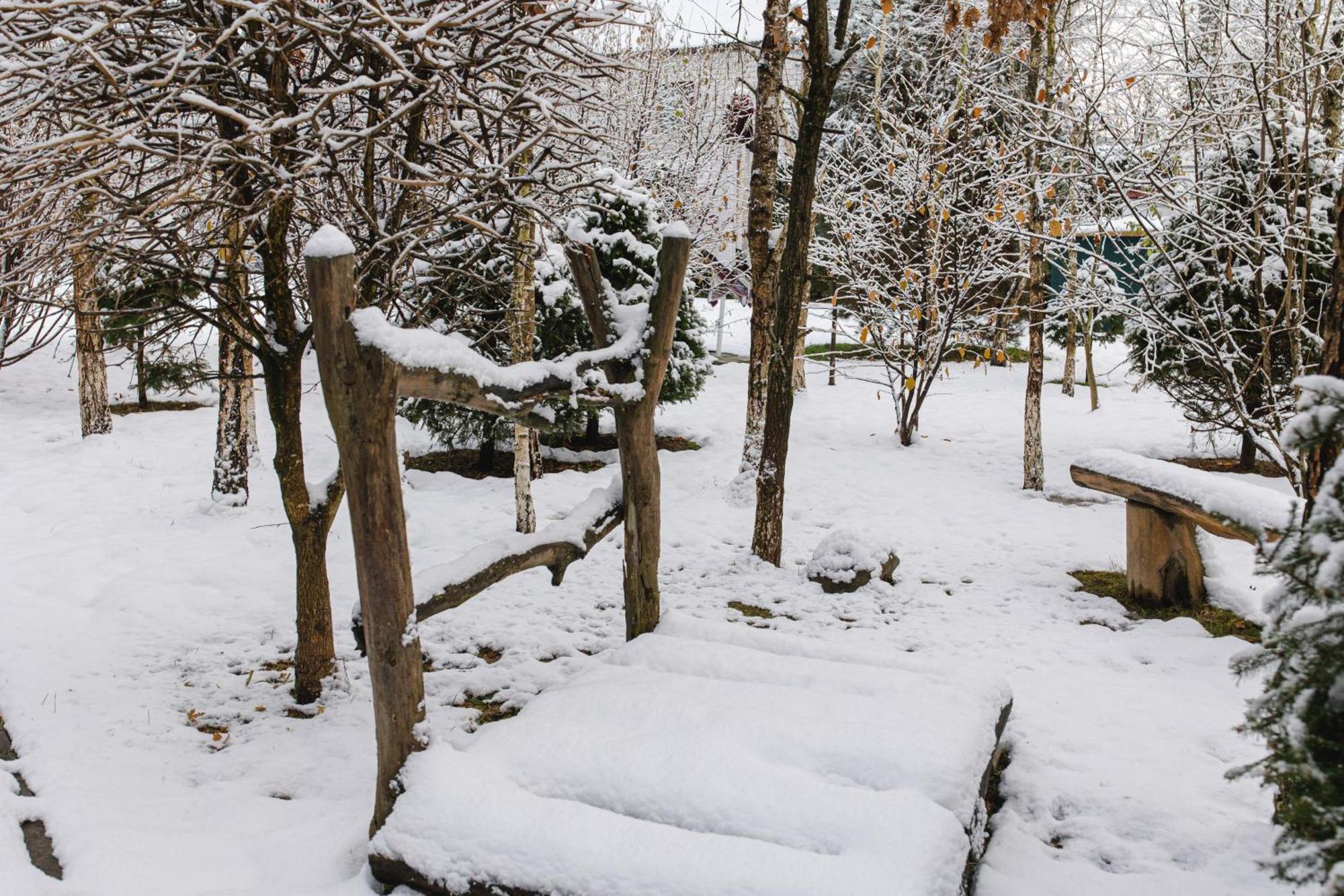 Kolyba Opryshkiv Hotel Nizhneye Selishche ภายนอก รูปภาพ