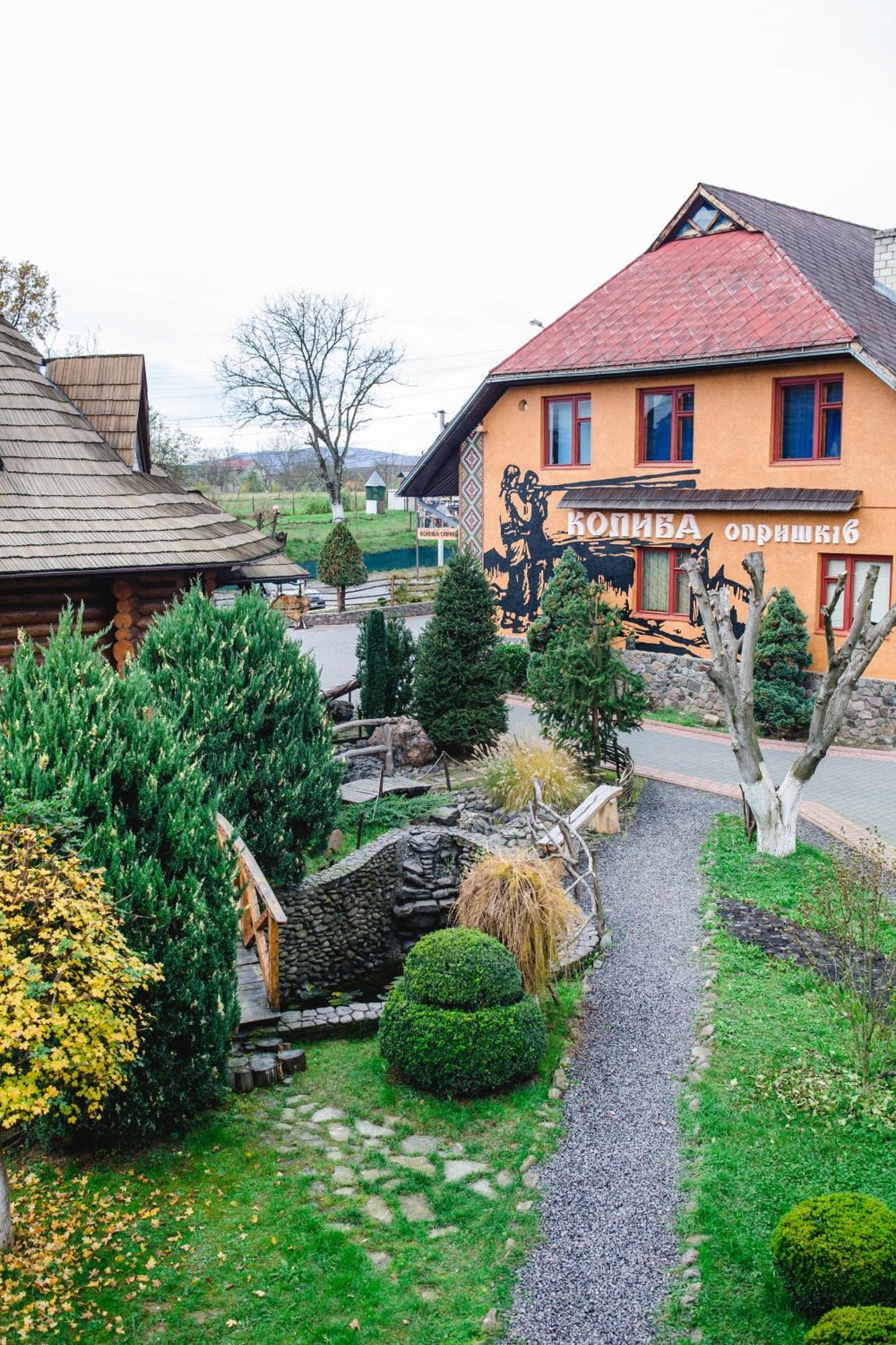 Kolyba Opryshkiv Hotel Nizhneye Selishche ภายนอก รูปภาพ